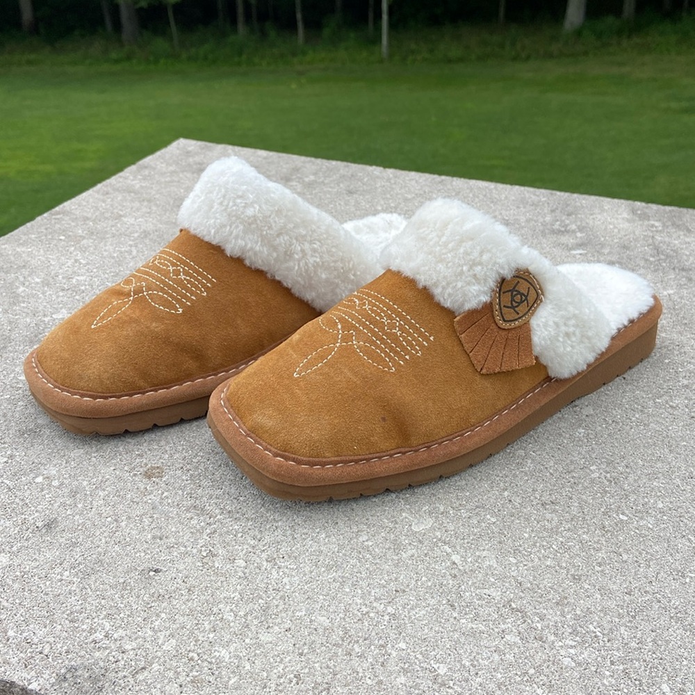 Jackie Square Toe Ariat Slippers